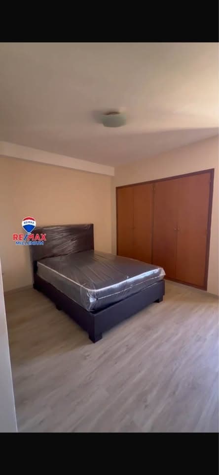APARTAMENTO EN ALQUILER EN EDIF. PEQUEÑA EUROPA AV. BELLA VISTA - Foto 2