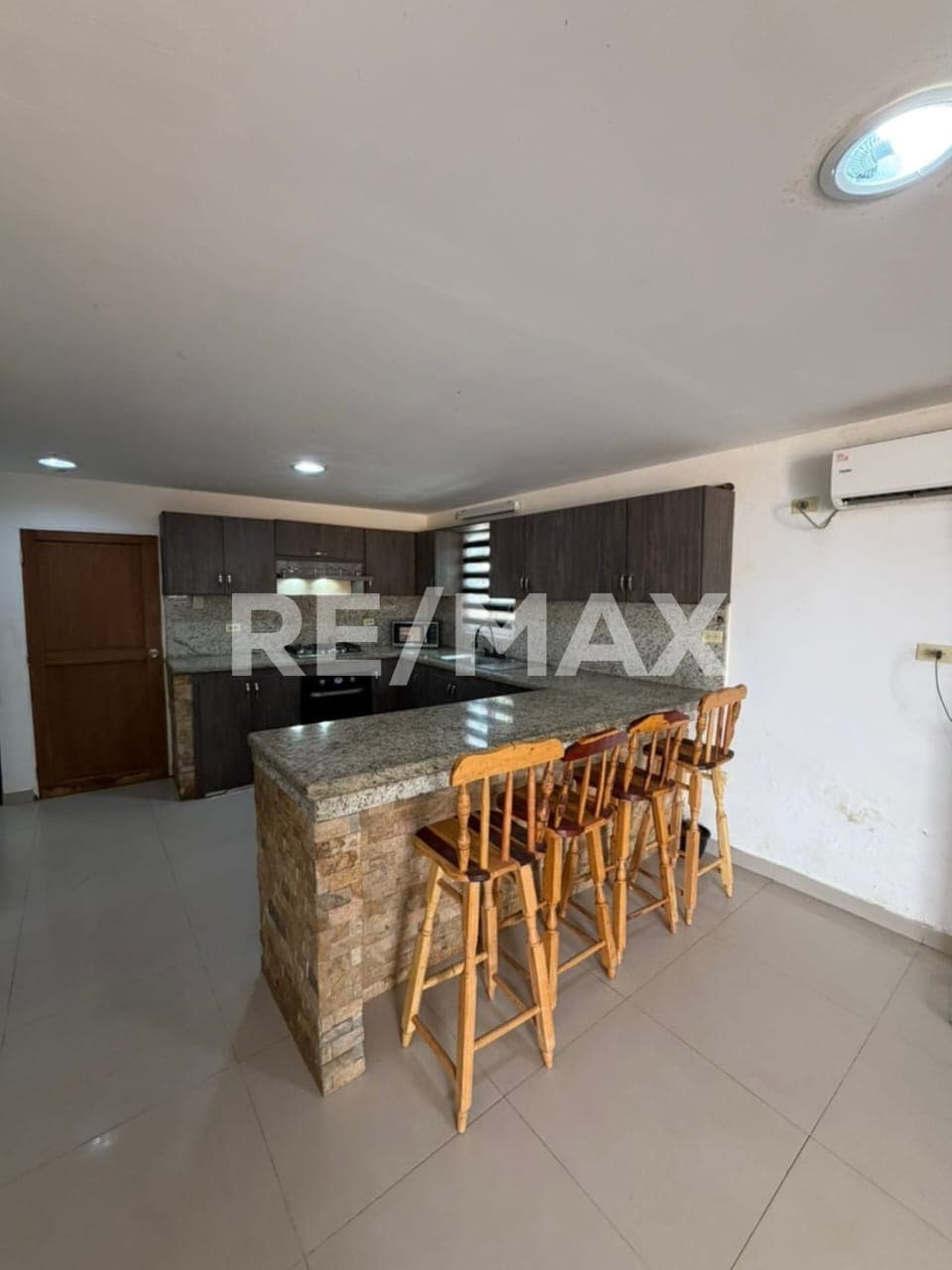 SE VENDE TOWN HOUSE EN SAN FRANCISCO VILLA TIERRA MADRE - Foto 2