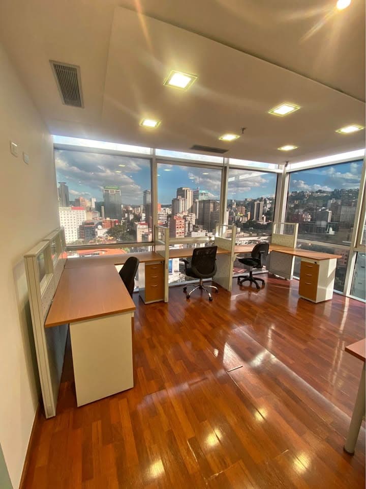 Oficina en Alquiler Torre Banhorient - Foto 1